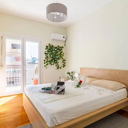 Cozy Apartment In Koukaki Athens Exterior photo