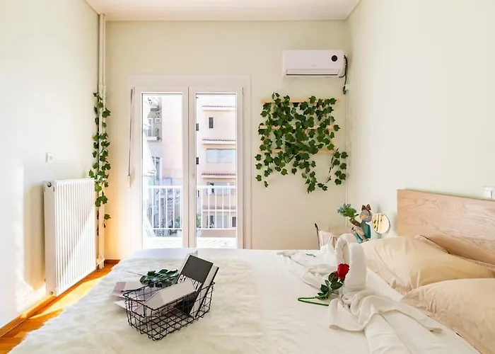 Cozy Apartment In Koukaki